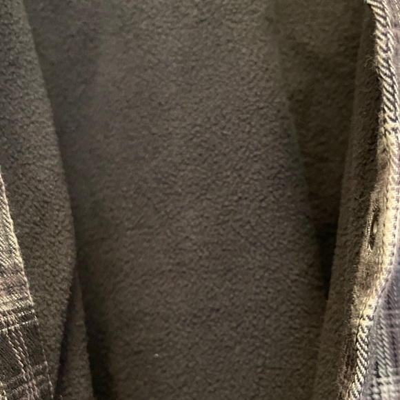Duluth Trading Co Black and White Plaid Fleece Lined Utility Jacket - Picture 3 of 10